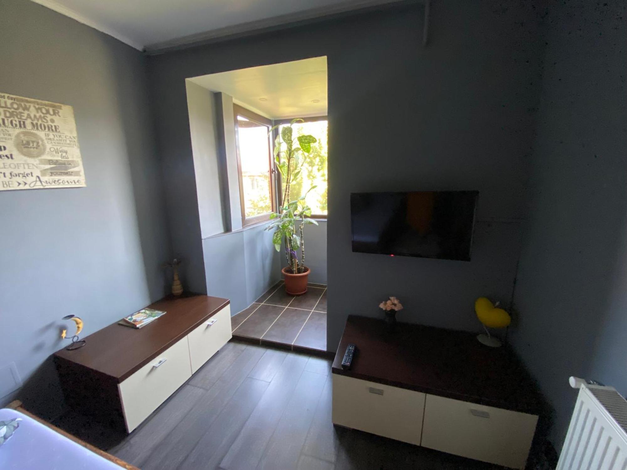 Comfort Home Apartment 2 Petrosani Ngoại thất bức ảnh